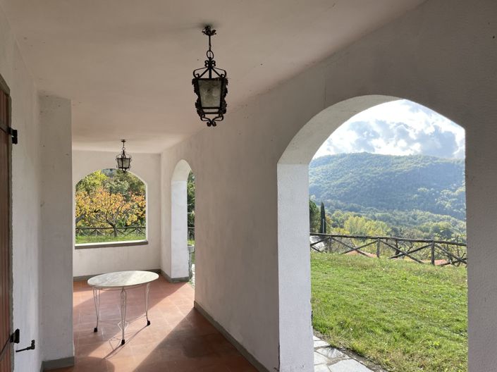 Image No.27-7 Bed House for sale