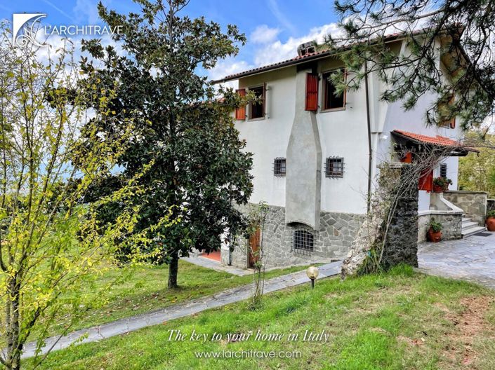 Image No.28-7 Bed House for sale