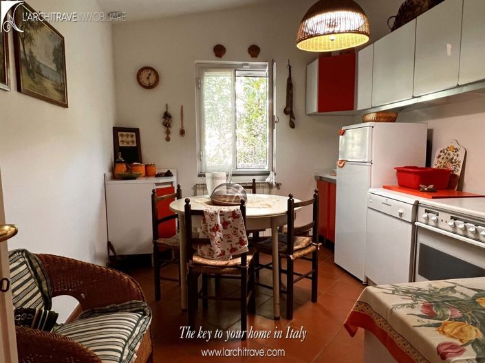 Image No.7-4 Bed House for sale