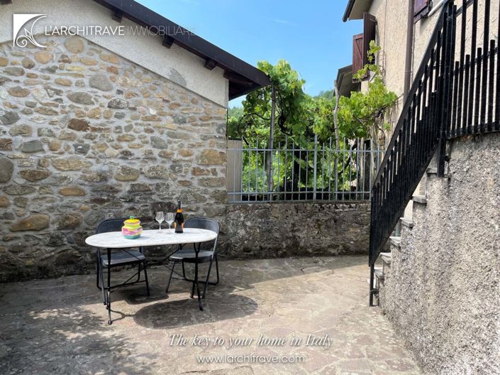 Image No.2-Maison de 1 chambre à vendre à Comano