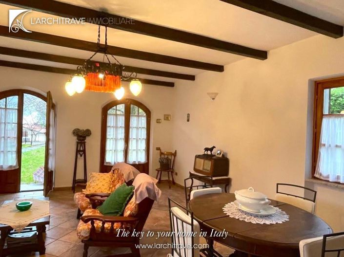 Image No.7-4 Bed House for sale