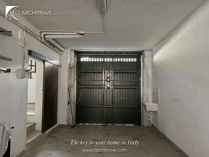 Image No.19-2 Bed House for sale