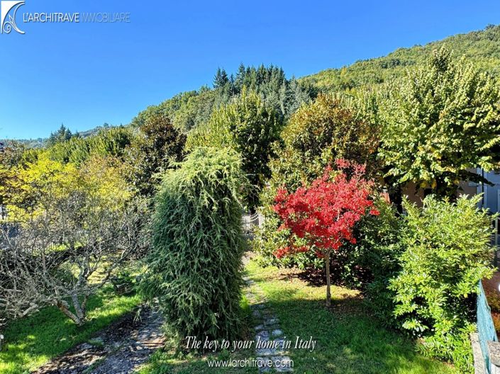 Image No.16-4 Bed House for sale