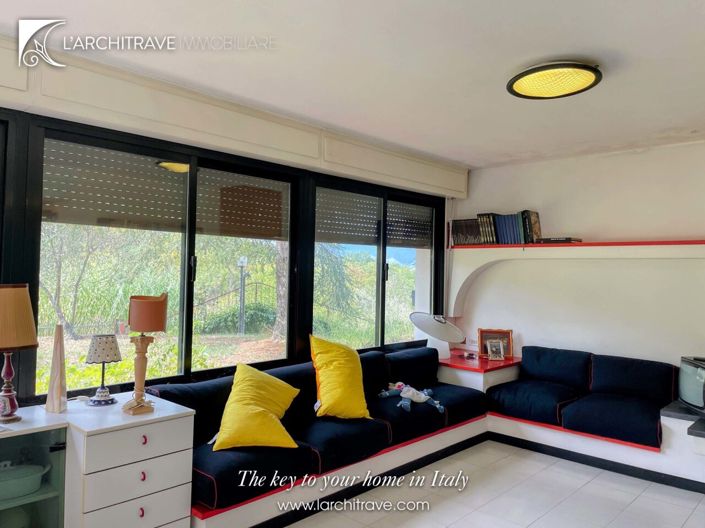 Image No.14-5 Bed House for sale