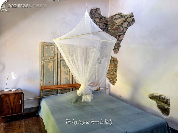 Image No.13-4 Bed House for sale