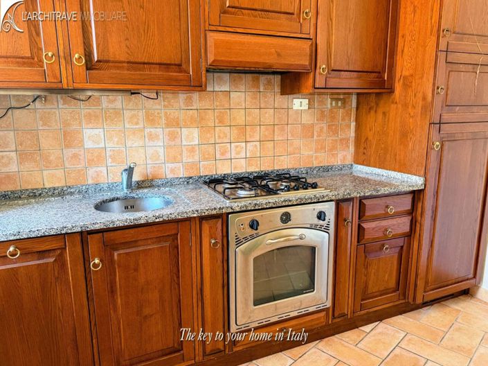 Image No.5-4 Bed House for sale