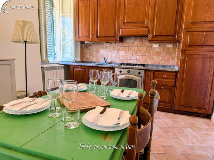 Image No.6-4 Bed House for sale