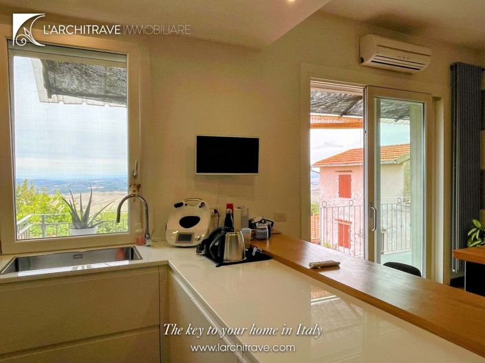 Image No.6-2 Bed House for sale
