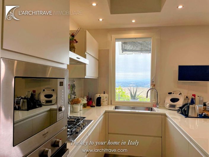 Image No.7-2 Bed House for sale