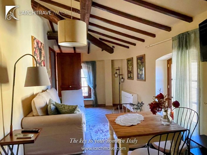 Image No.8-1 Bed House for sale