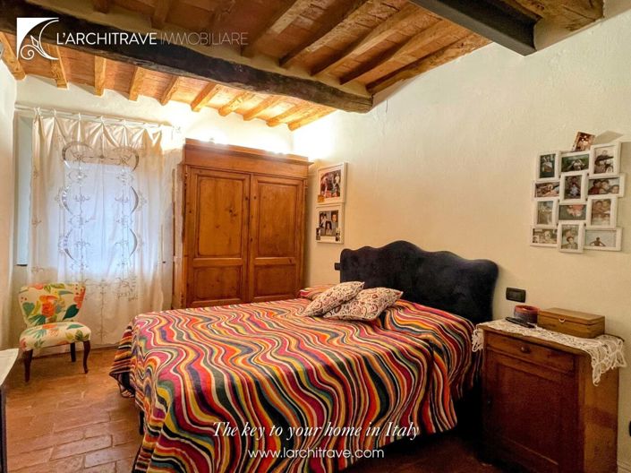 Image No.16-2 Bed House for sale
