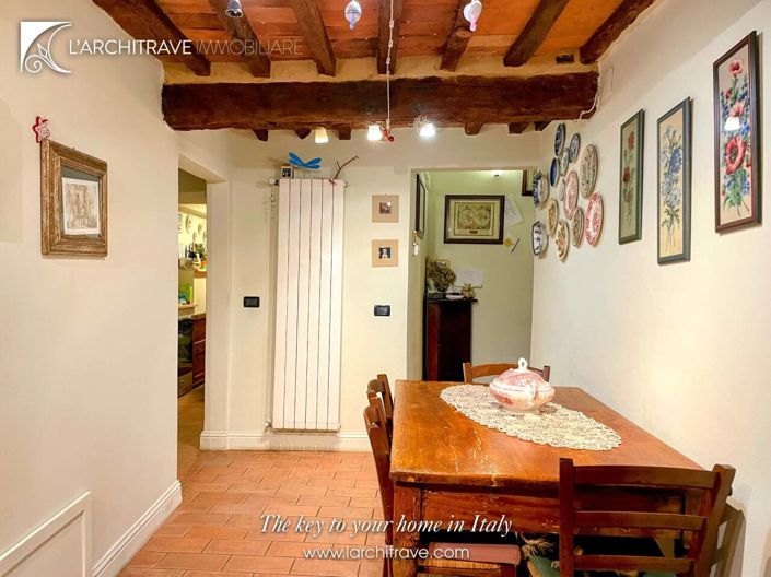 Image No.4-2 Bed House for sale