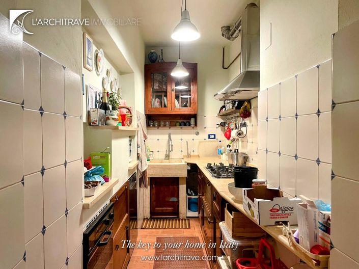 Image No.6-2 Bed House for sale