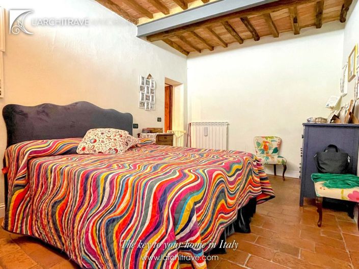 Image No.9-2 Bed House for sale
