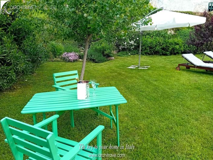 Image No.20-7 Bed House for sale