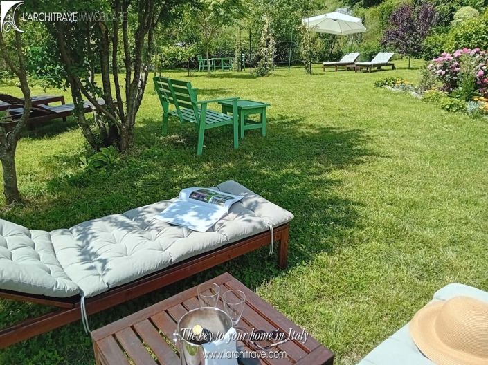Image No.24-7 Bed House for sale