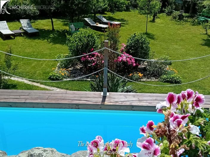 Image No.25-7 Bed House for sale
