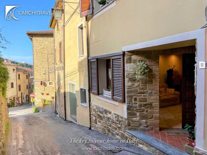 Image No.2-2 Bed House for sale