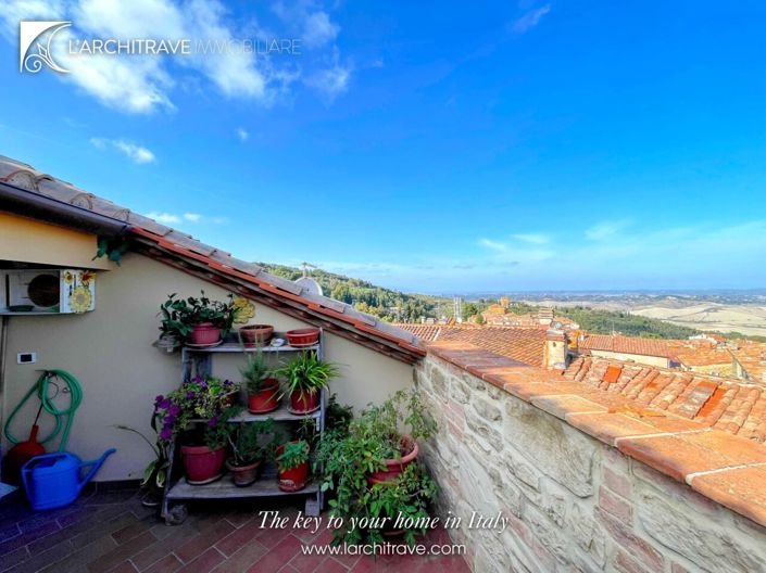 Image No.20-2 Bed House for sale