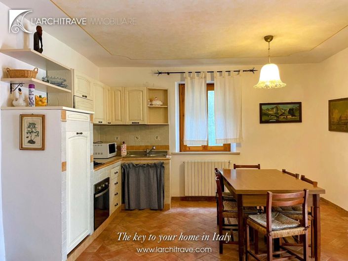 Image No.16-5 Bed House for sale