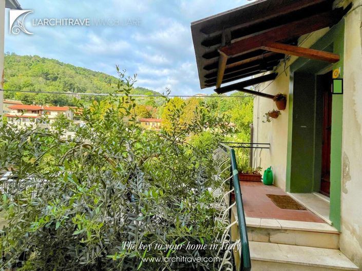 Image No.2-5 Bed House for sale