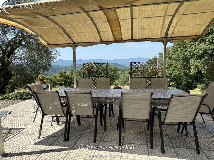 Image No.2-5 Bed House for sale