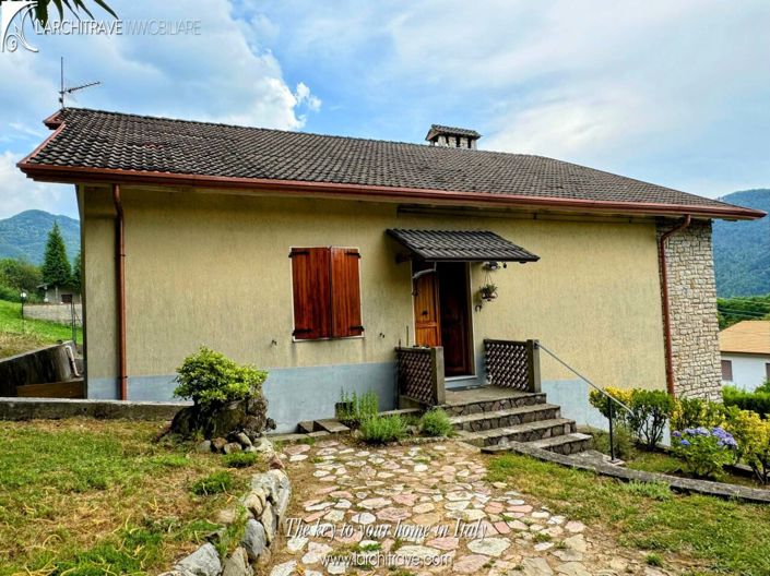 Image No.10-2 Bed House for sale