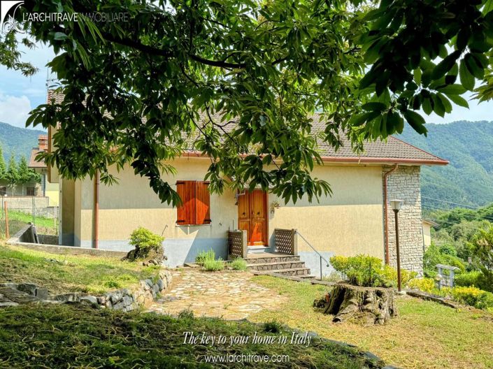 Image No.13-2 Bed House for sale