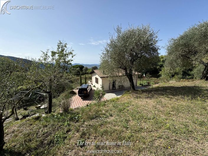 Image No.20-2 Bed House for sale