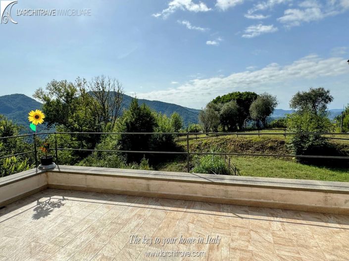Image No.3-2 Bed House for sale