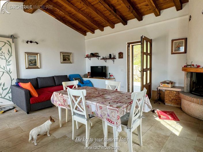 Image No.6-2 Bed House for sale