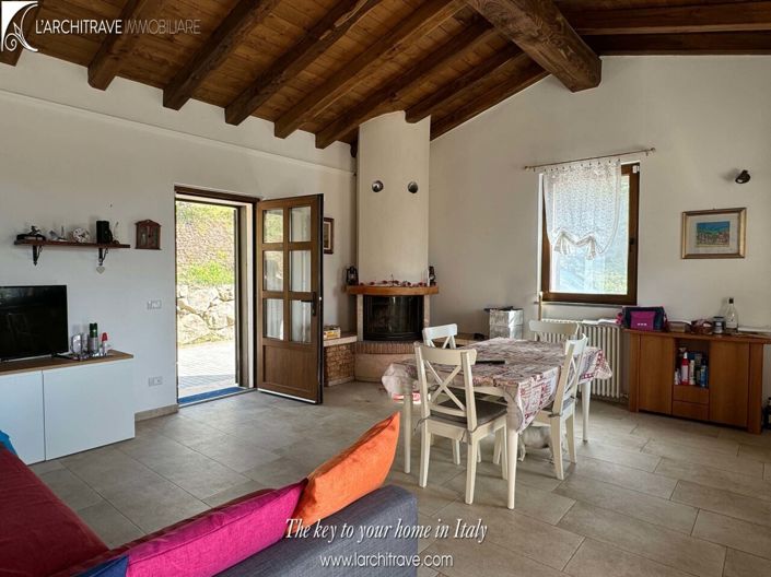 Image No.7-2 Bed House for sale