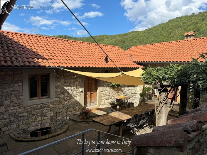 Image No.2-7 Bed House for sale