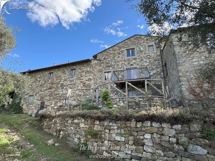 Image No.3-Maison de 7 chambres à vendre à Fivizzano