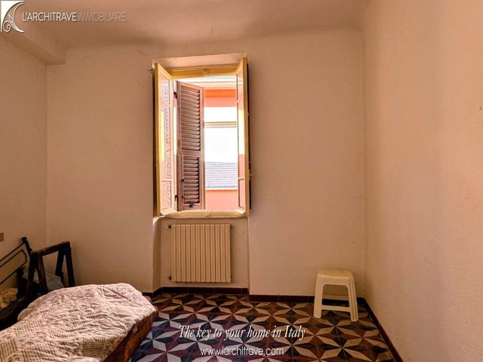 Image No.16-3 Bed House for sale