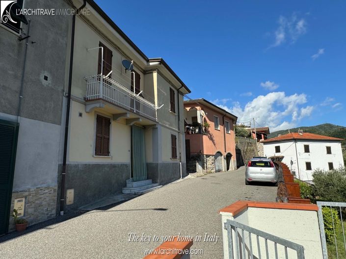 Image No.26-3 Bed House for sale