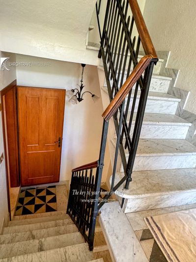 Image No.6-3 Bed House for sale
