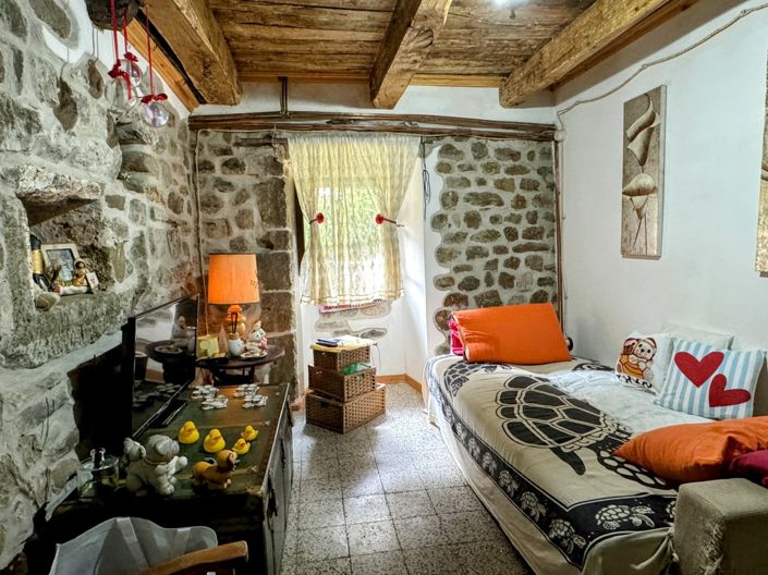 Image No.18-3 Bed House for sale