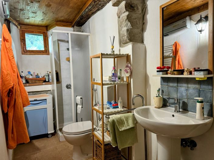 Image No.19-3 Bed House for sale