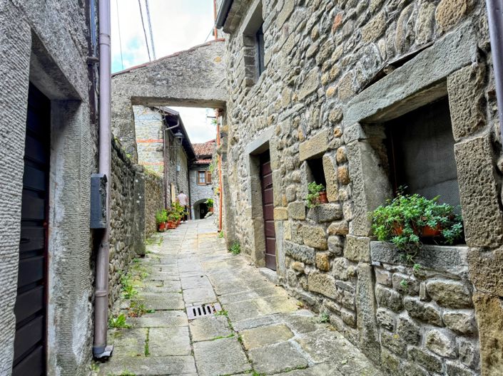 Image No.26-3 Bed House for sale