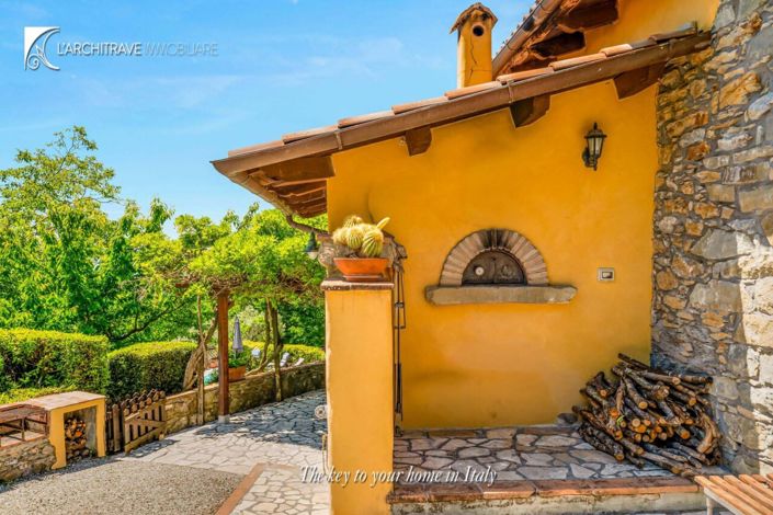 Image No.21-6 Bed House for sale