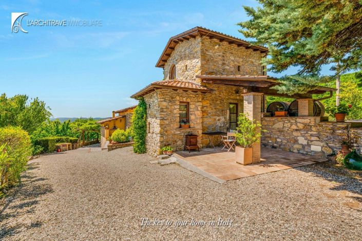 Image No.22-6 Bed House for sale