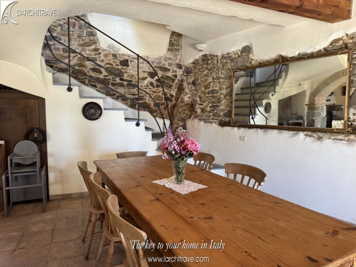 Image No.30-6 Bed House for sale