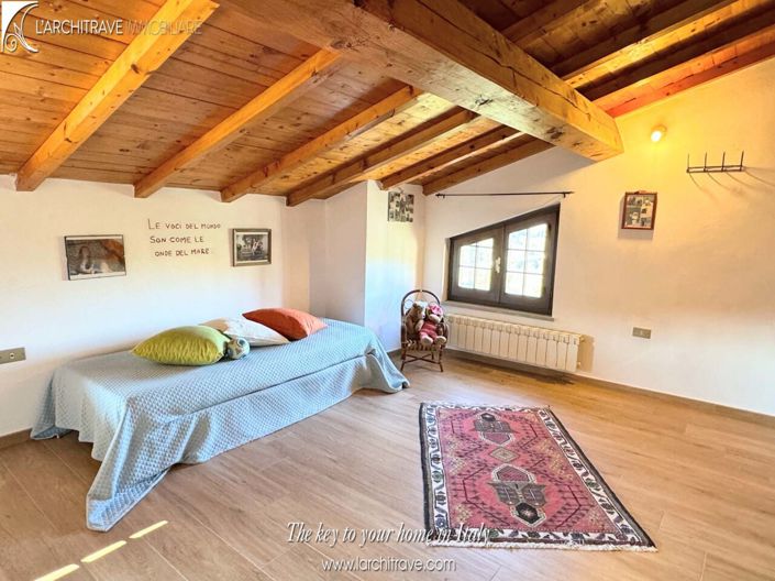 Image No.11-2 Bed House for sale