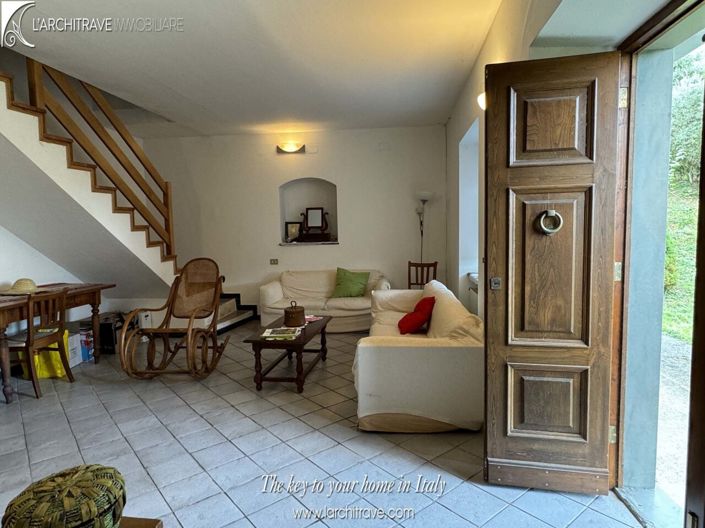 Image No.5-5 Bed House for sale