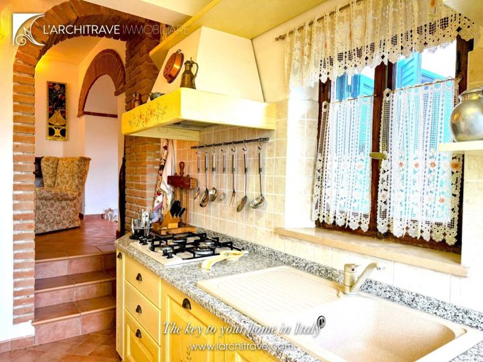Image No.12-2 Bed House for sale