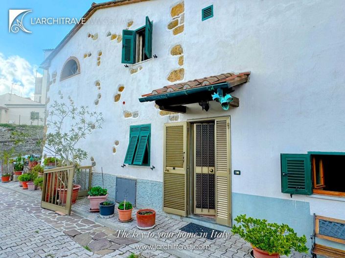 Image No.22-2 Bed House for sale
