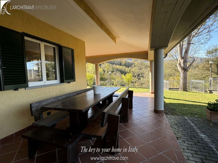 Image No.15-5 Bed House for sale