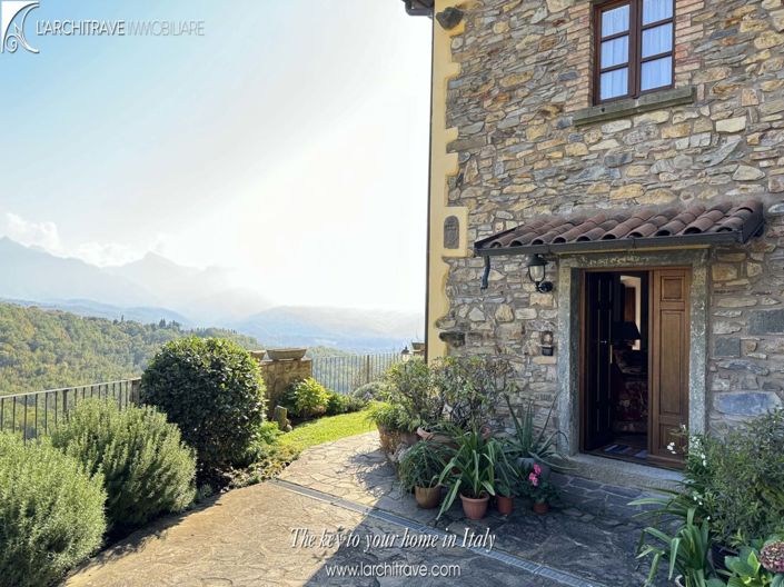 Image No.20-3 Bed House for sale