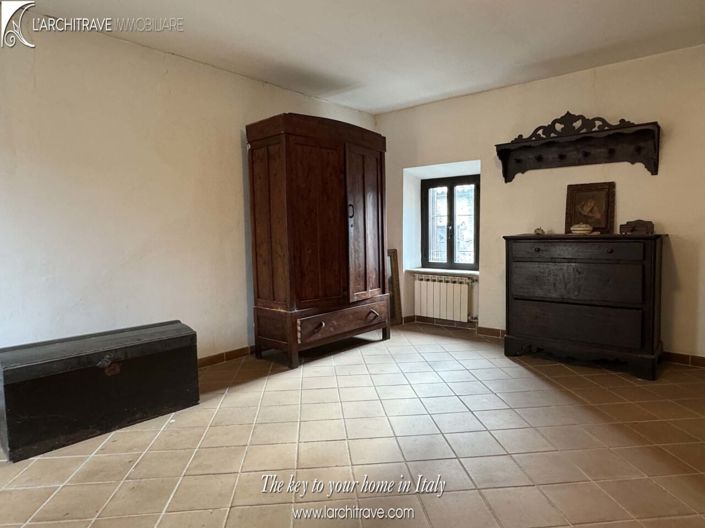 Image No.6-Maison de 4 chambres à vendre à Licciana Nardi